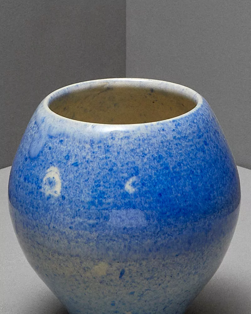 Vase #8 - Image 4