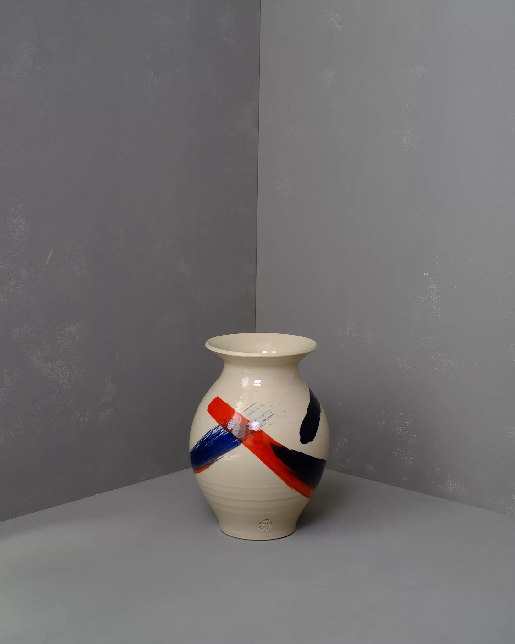 Vase #18