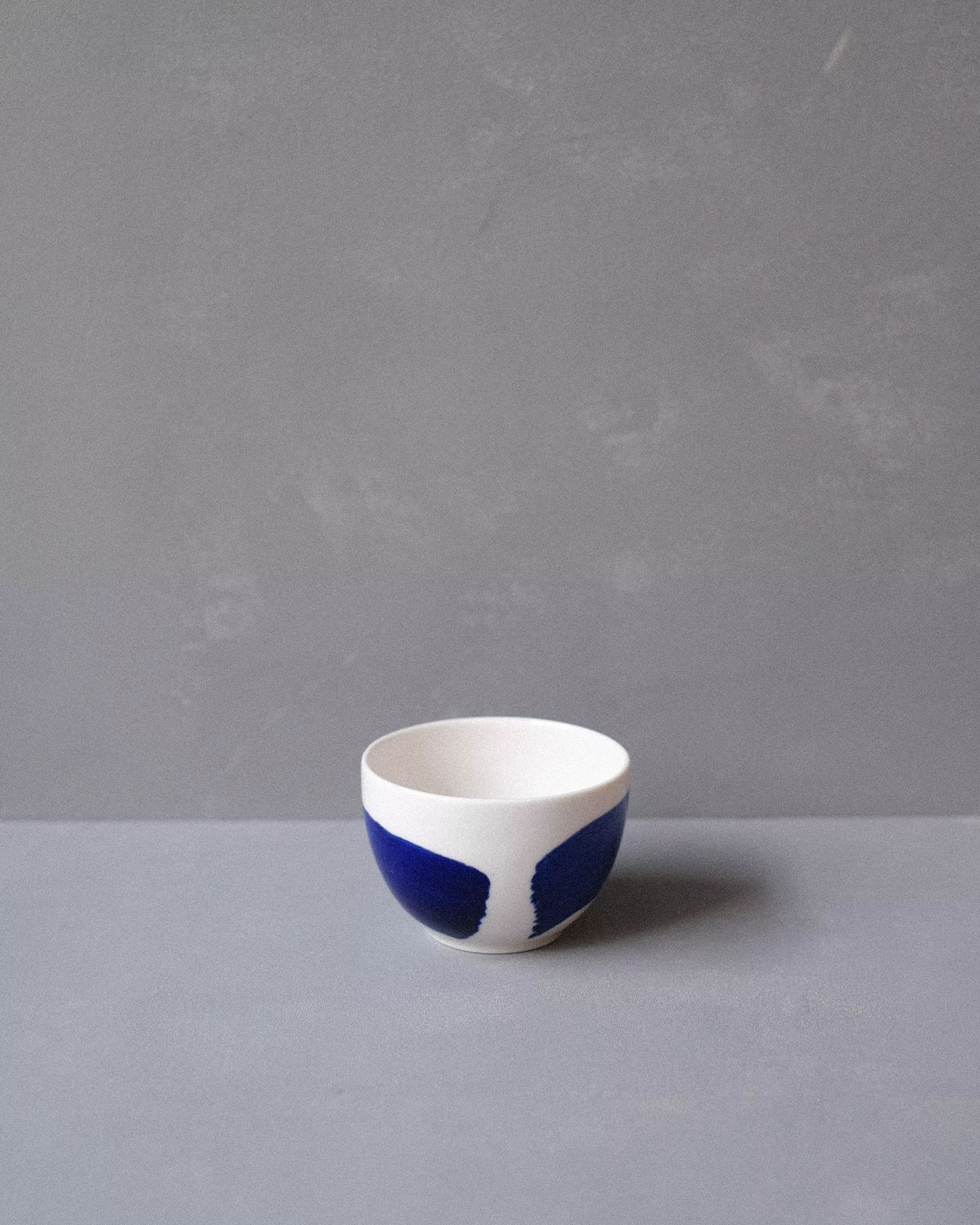 Mug #2 Palm - white with blue stroke