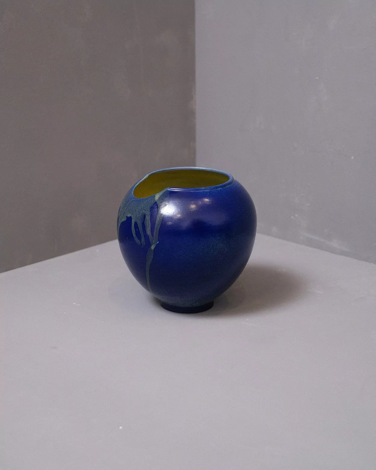 Vase #23 - Image 2