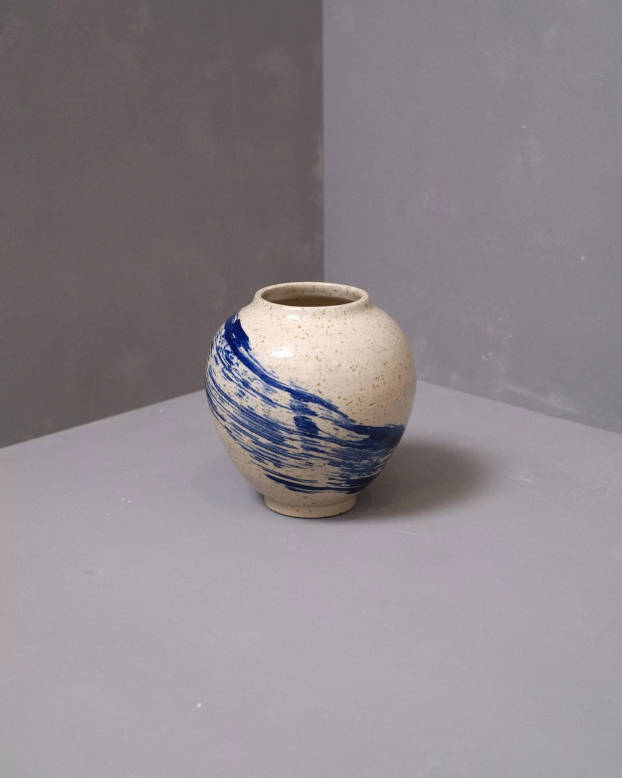 Vase #25 - Image 2